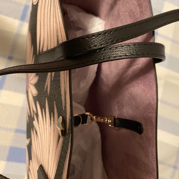 Kate Spade Molly Ring Flower Large Tote - Picture 5 of 8